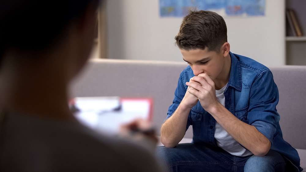 5 Factors that Cause Teen Depression (and how you can help)