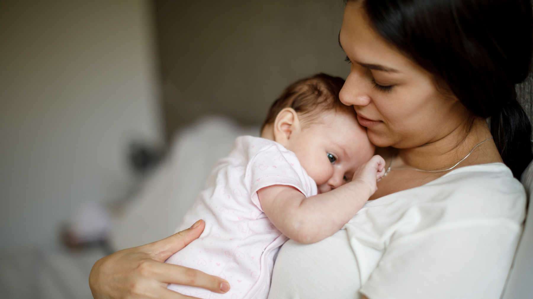 Can Breastfeeding Struggles Lead to Postpartum Depression ...